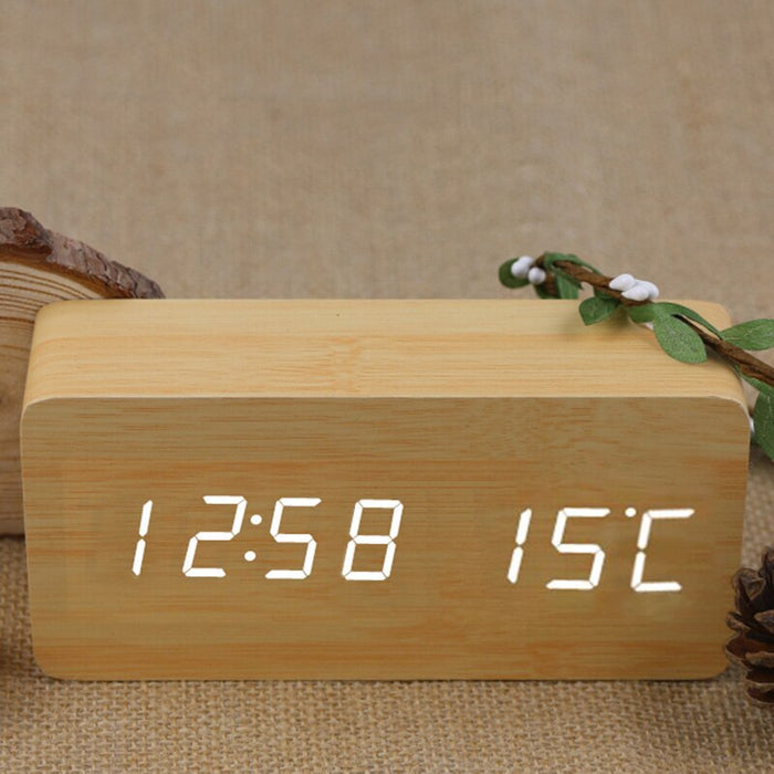Ceas LED de masa sau birou din lemn, Termometru, Alarma, Afisaj 12/24h diverse culori