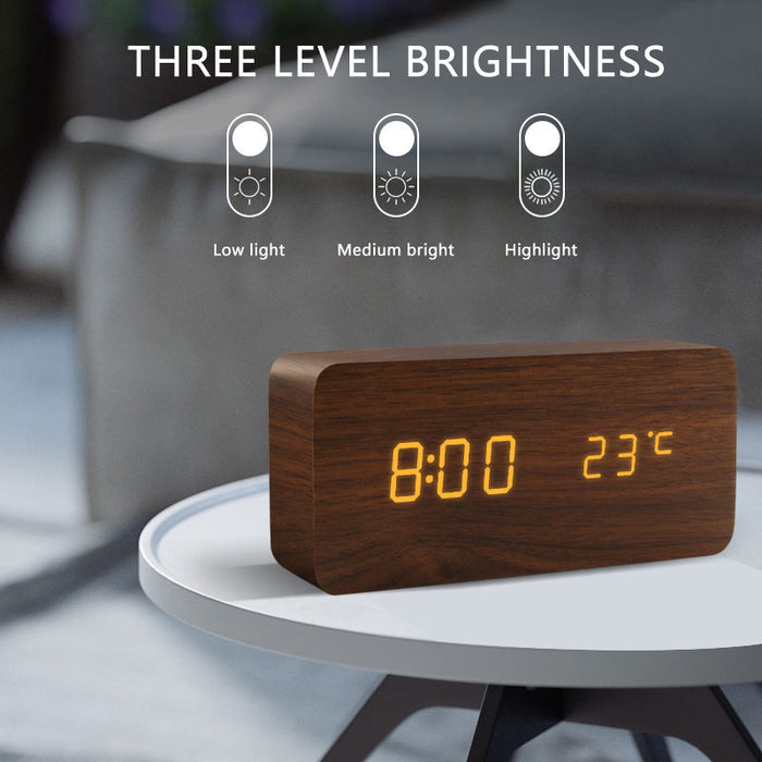 Ceas LED de masa sau birou din lemn, Termometru, Alarma, Afisaj 12/24h diverse culori
