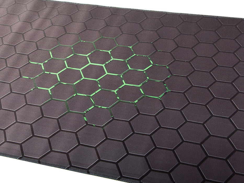 Mouse pad pentru gaming, Material flexibil si durabil, Dimensiuni 80x30 cm