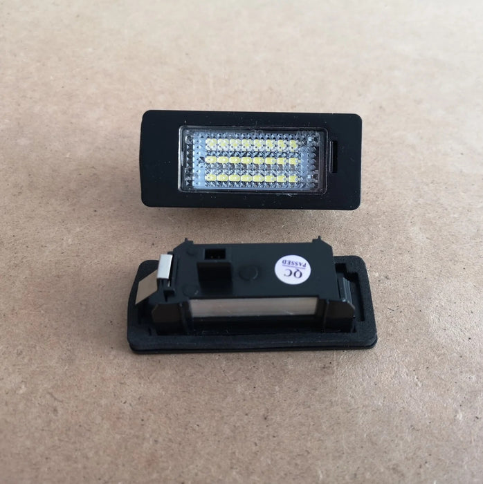 Set 2 lampi LED pentru numar auto, compatibil Audi si VW, fara eroare de bec ars, lumina alb-rece