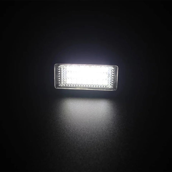 2 LED-es lámpa halmaza az autószámhoz, égett izzó hiba nélkül, kompatibilis VW fehérvörös fény