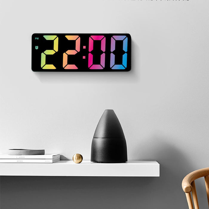 Електронен LED часовник с RGB дисплей, термометър и аларма, черно